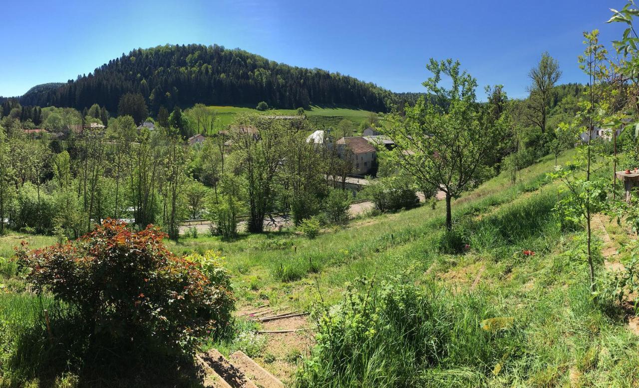 Ferienwohnung Le Repaire Des Belettes Chaux-des-Crotenay Exterior foto