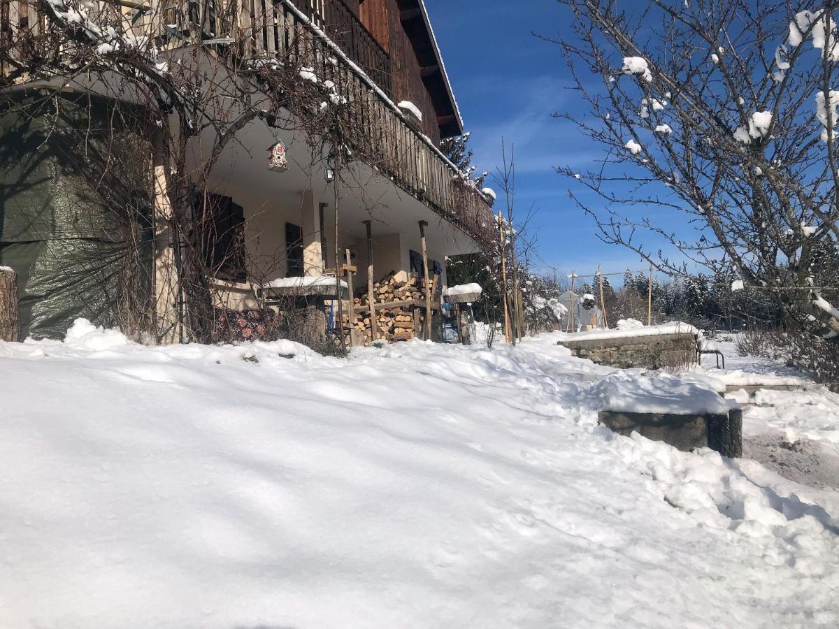 Ferienwohnung Le Repaire Des Belettes Chaux-des-Crotenay Exterior foto