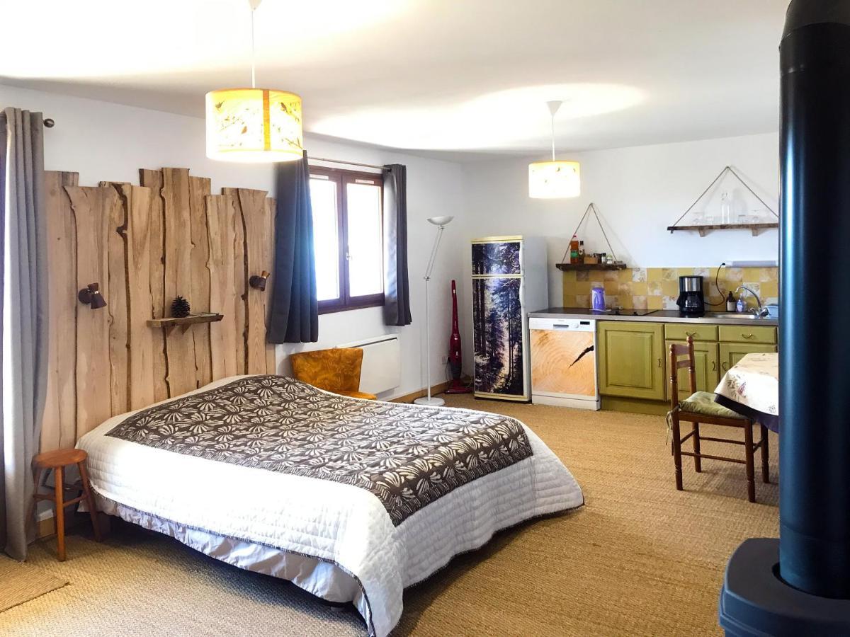 Ferienwohnung Le Repaire Des Belettes Chaux-des-Crotenay Exterior foto
